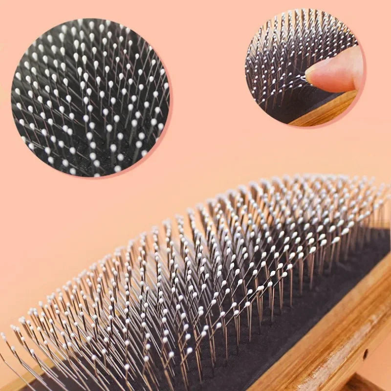 The Grooming Comb — Beechwood