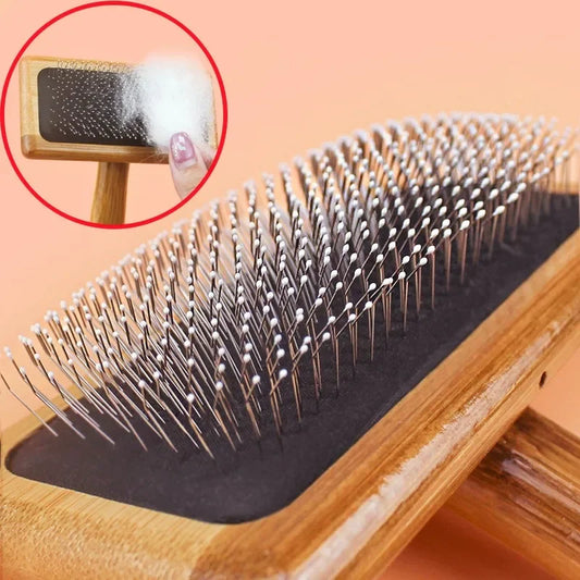 The Grooming Comb — Beechwood